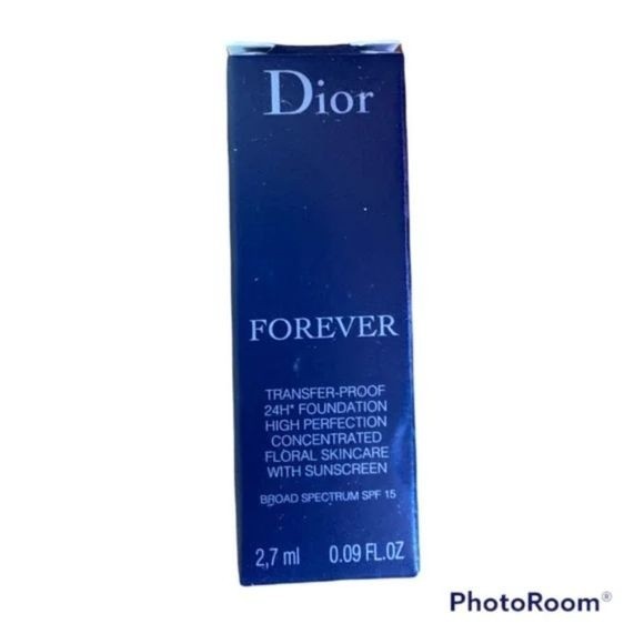 Dior Forever 24-H Foundation Shade 4H - Picture 5 of 5